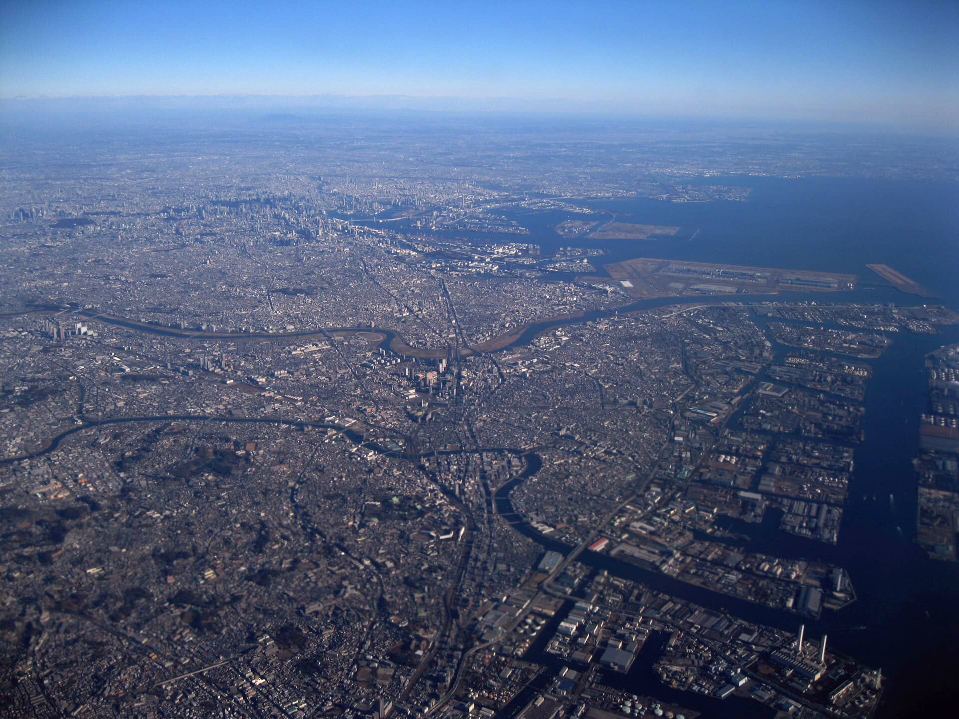 Vista aérea de Tóquio na Planície de Kanto