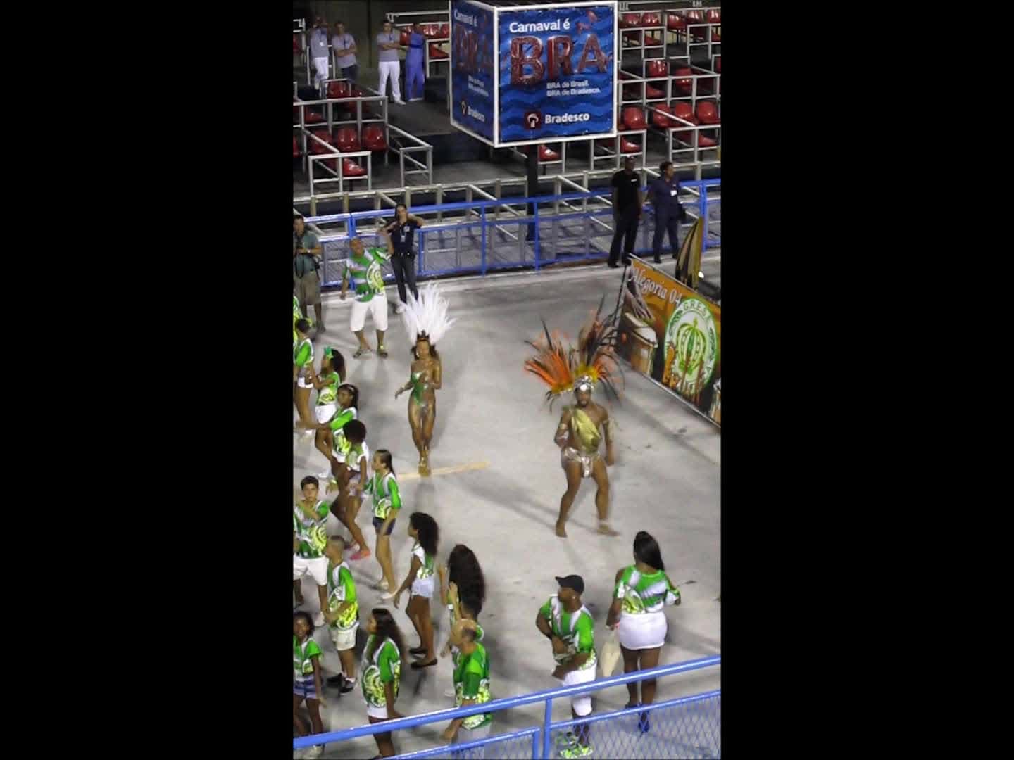 Desfile de escola de samba no Carnaval do Rio de Janeiro