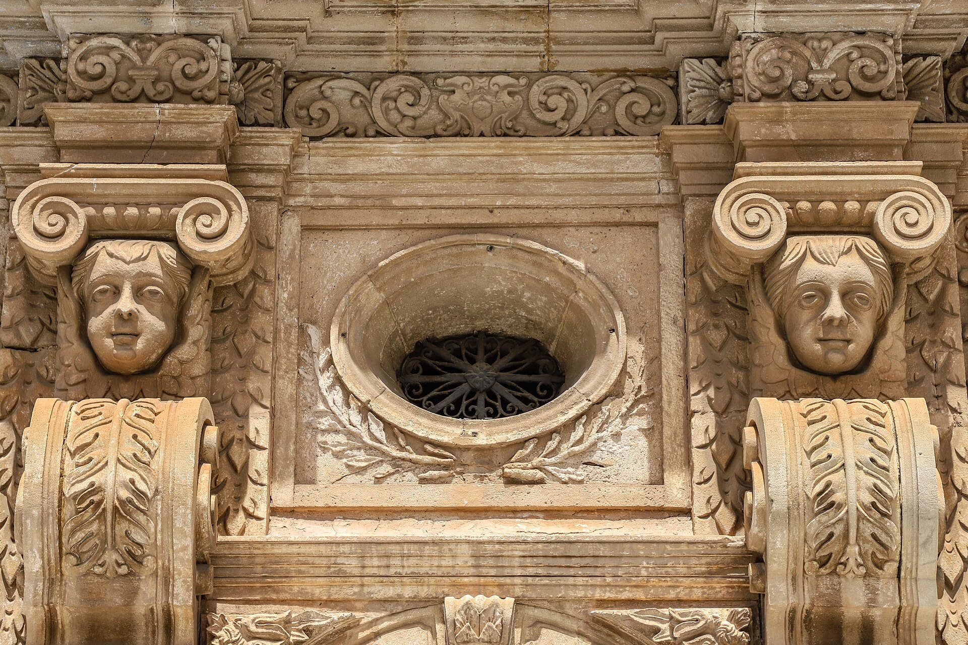 Fachada da Igreja e Convento de São Francisco, em Salvador